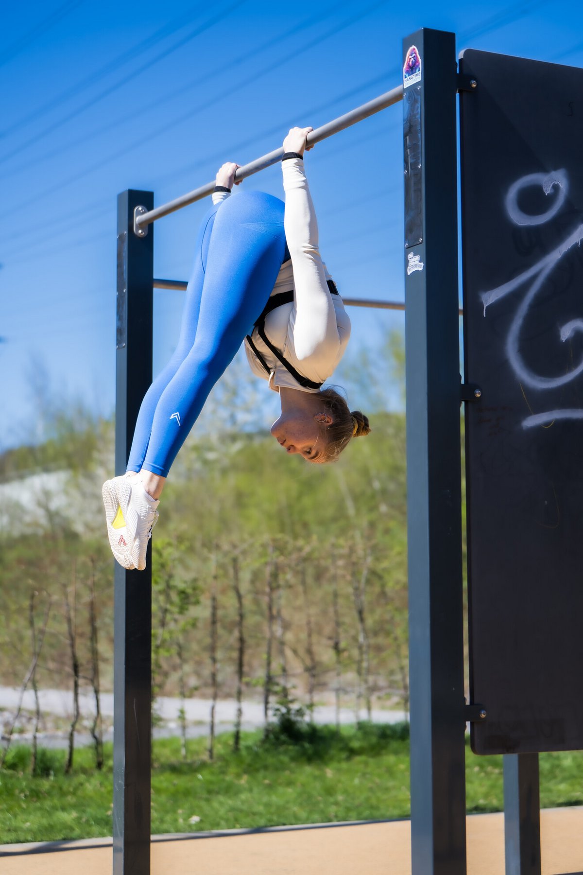 Annika Freyling macht Calisthenics